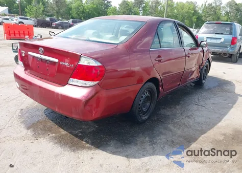 2006 Toyota Camry Le z USA, uszkodzony, nr VIN 4T1BE32KX6U108438